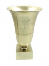 Vase sq on foot
