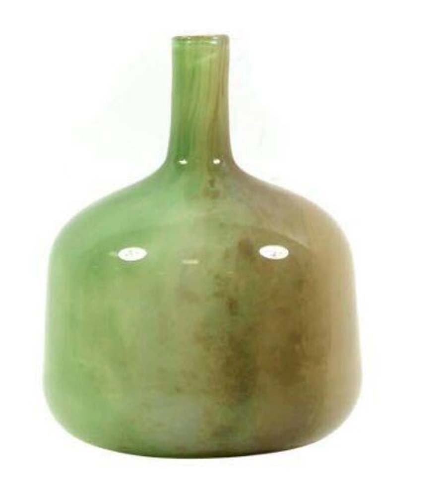 Glass vase rd.